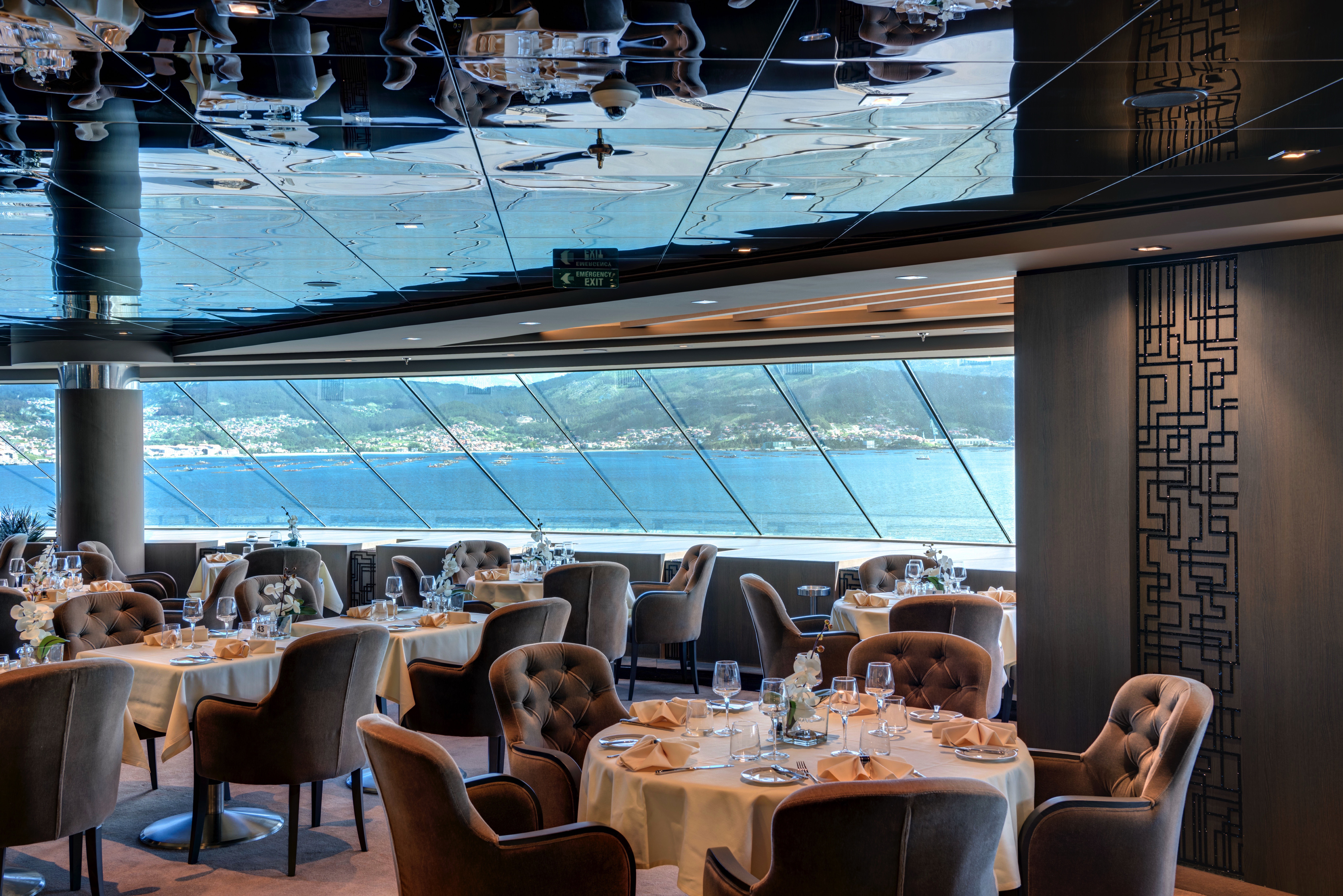 MSC Meraviglia - MSC Yacht Club Restaurant